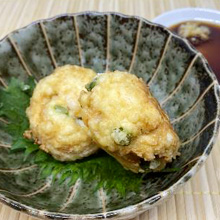 グリンピースとエビの豆腐落とし揚げ