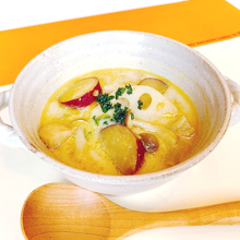 秋野菜の豆乳カレースープ