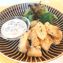 白身魚のハーブ揚げ ヨーグルトソース