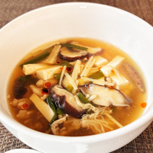 きのこの酸辣湯